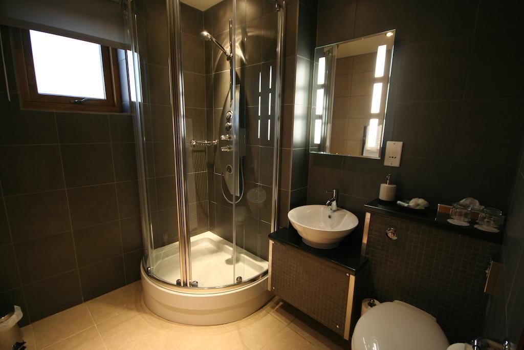 Three Horseshoes Country Inn Leek Habitación foto