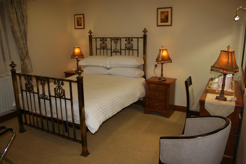 Three Horseshoes Country Inn Leek Habitación foto
