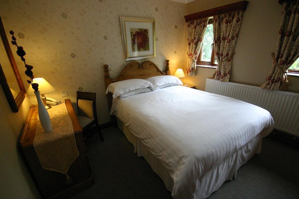 Three Horseshoes Country Inn Leek Habitación foto