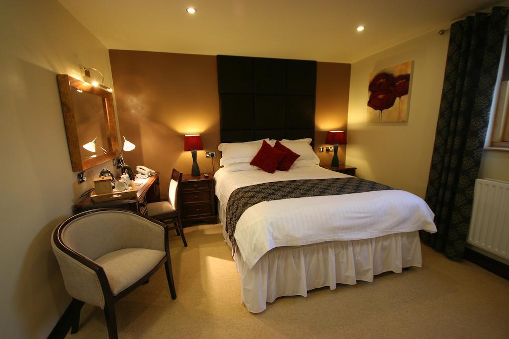 Three Horseshoes Country Inn Leek Habitación foto